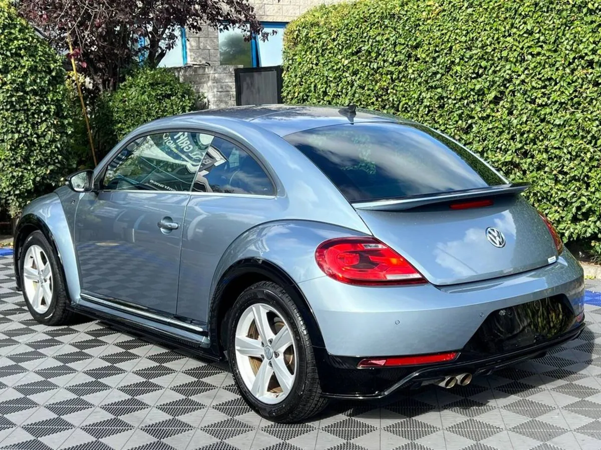 Volkswagen Beetle R-LINE 1.4 TSI AUTO // SERVICE H - Image 5