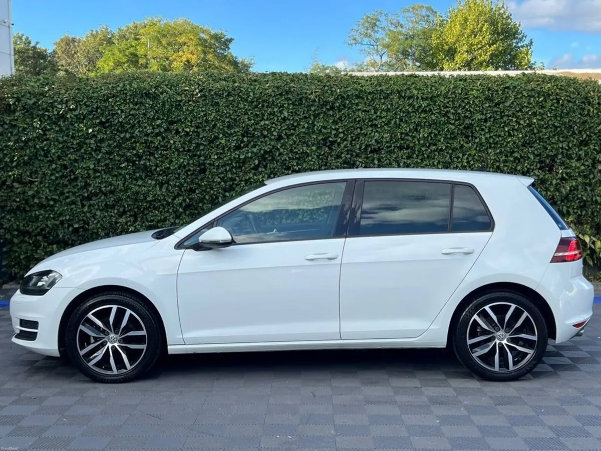 Volkswagen Golf HIGHLINE 1.4 TSI AUTO // APPLE CAR - Image 3