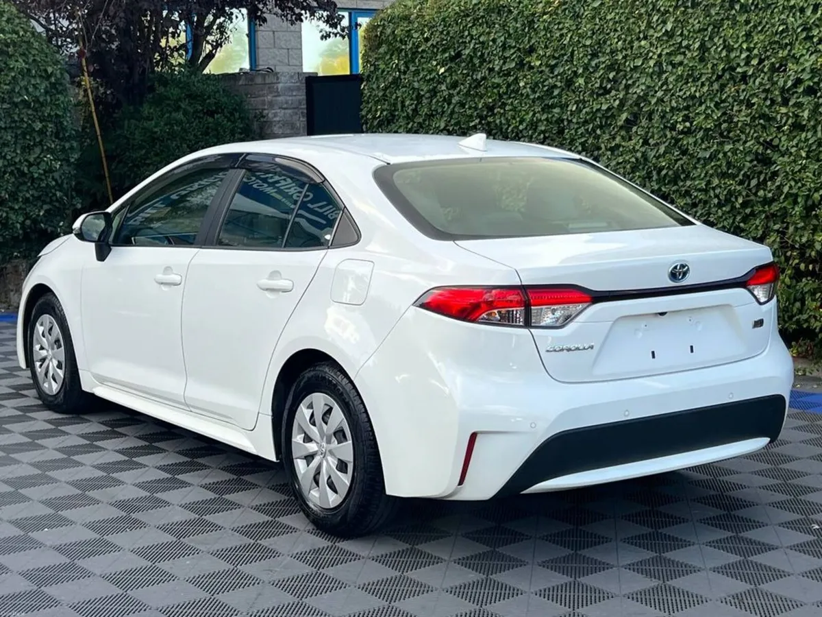 Toyota Corolla GX 1.8 HYBRID AUTO // ADAPTIVE CRUI - Image 5