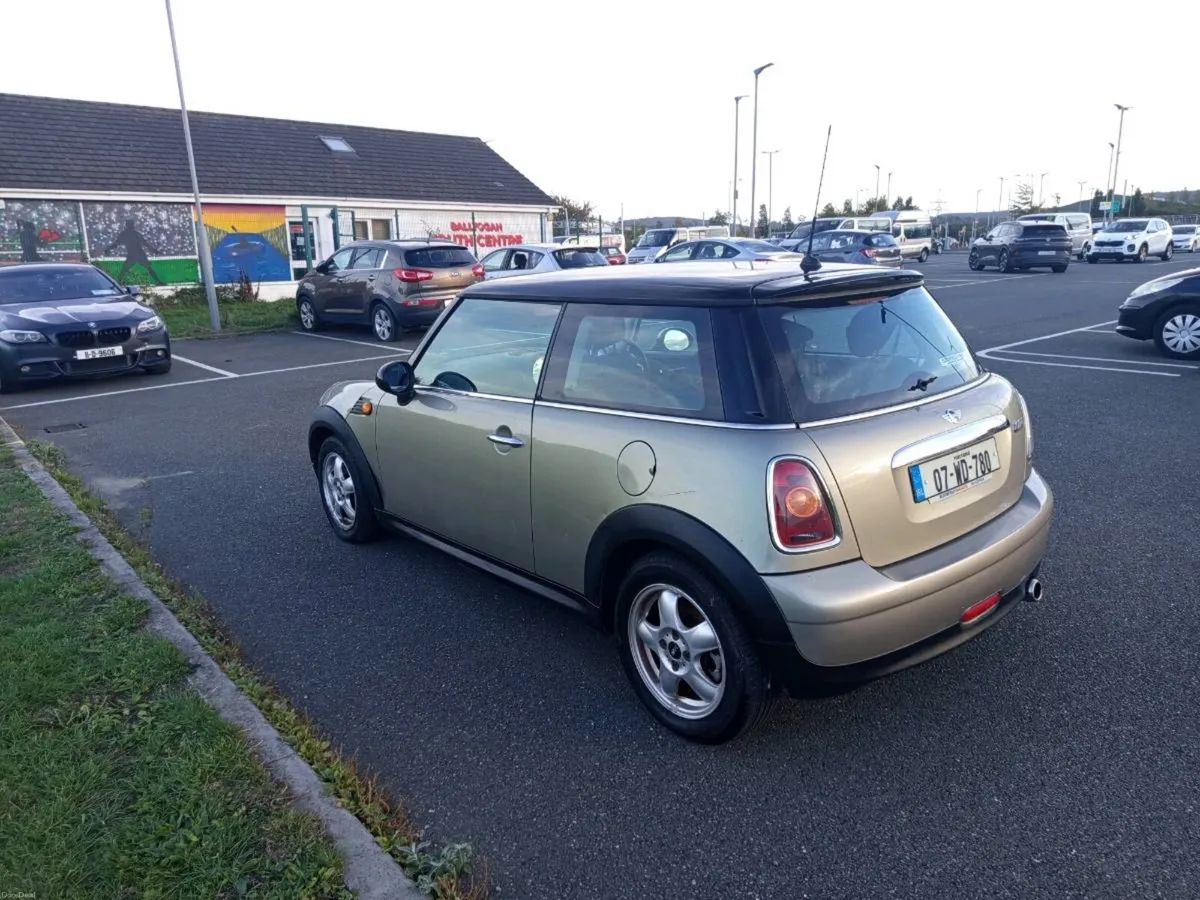 Car - Image 3