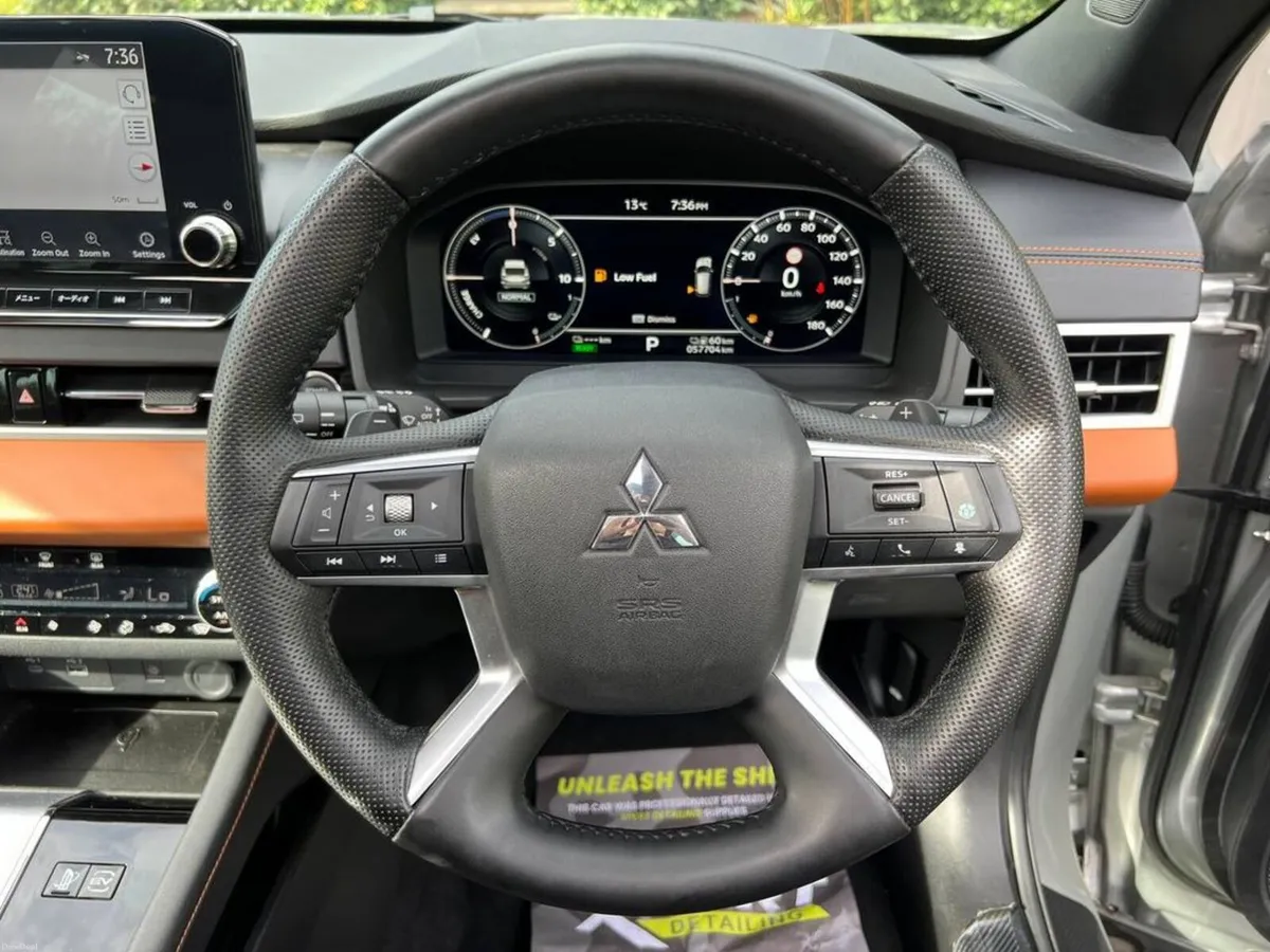 Mitsubishi Outlander 7-SEATER 2.4 HYBRID AUTO ** H - Image 5