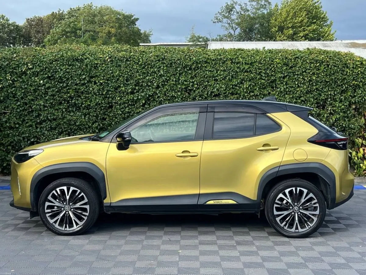 Toyota Yaris Cross Z-SPEC 1.5 HYBRID AUTO // HALF - Image 3