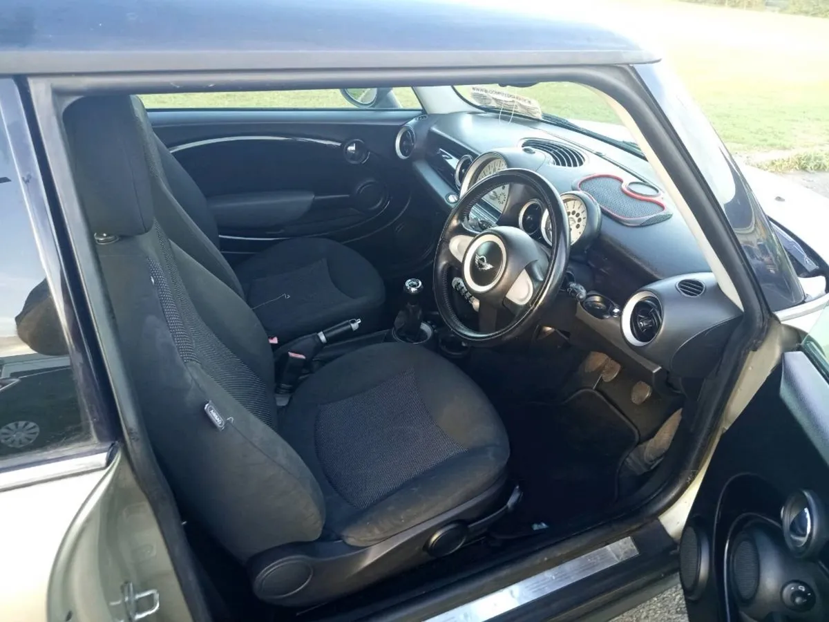 Car - Image 5