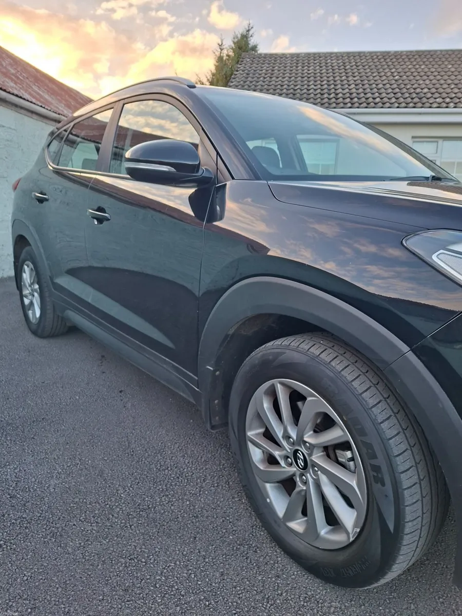 Hyundai Tucson 2017 - Image 2