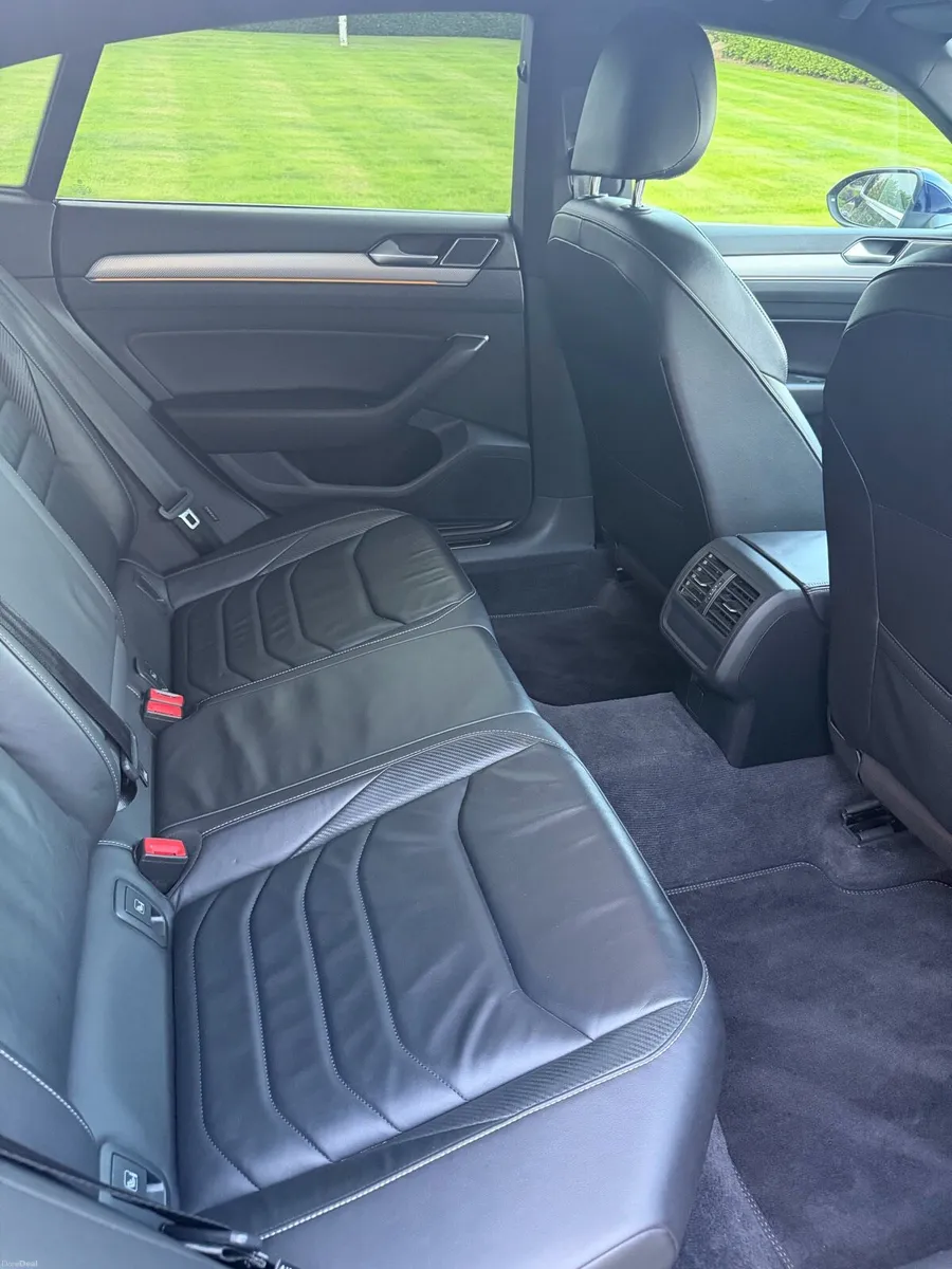 Volkswagen Arteon 2.0 TDI R-LINE - Image 6