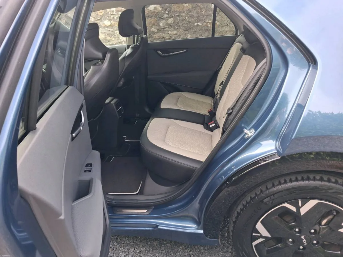 Electric car - Image 3