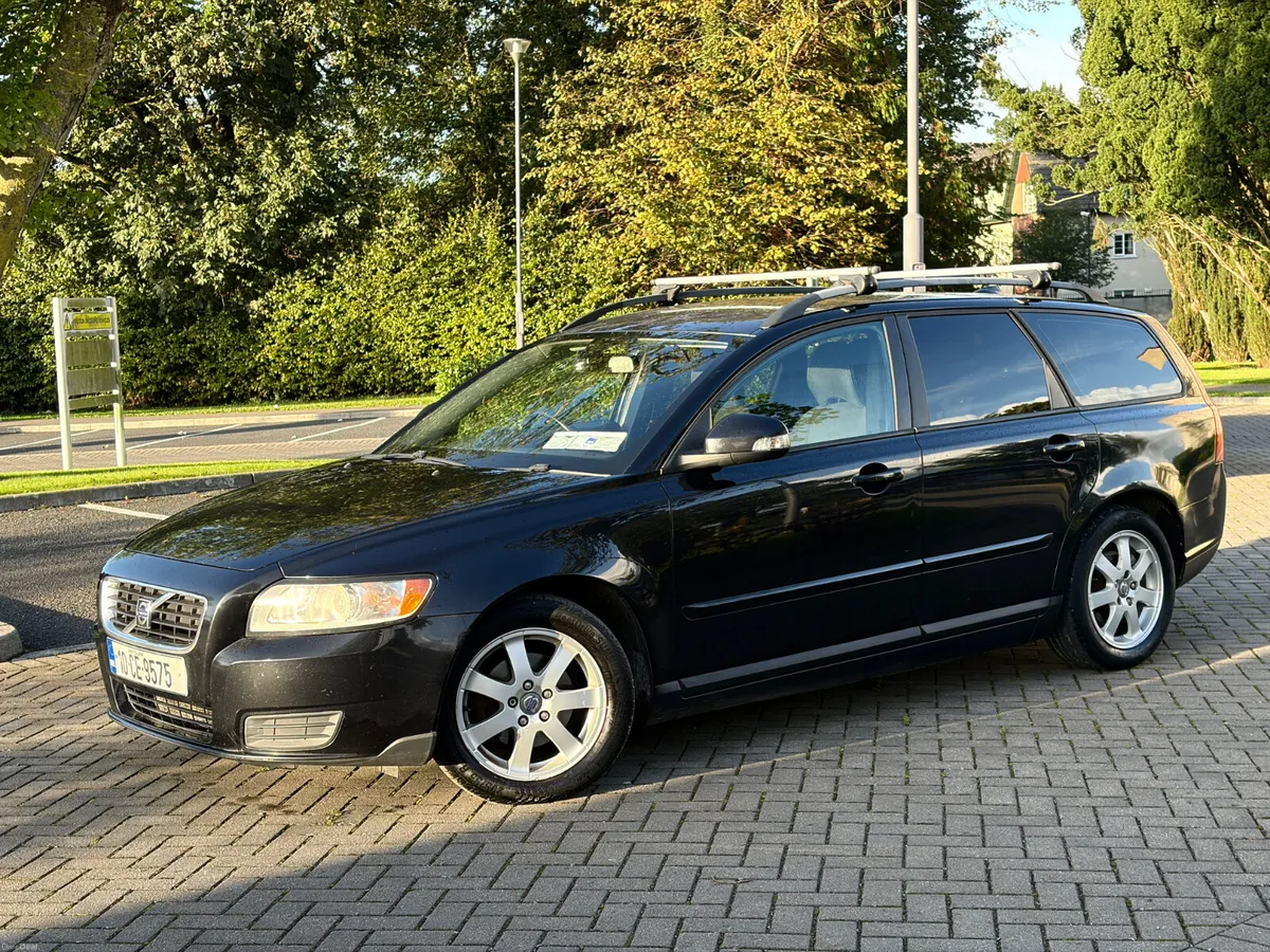 Volvo V50 2010 1.6 Diesel new nct 9/27 tax 12/26 - Image 5