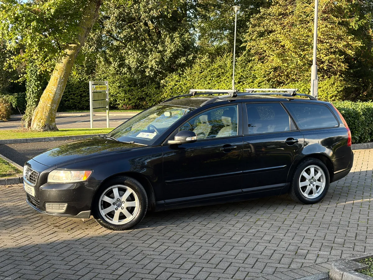 Volvo V50 2010 1.6 Diesel new nct 9/27 tax 12/26 - Image 6