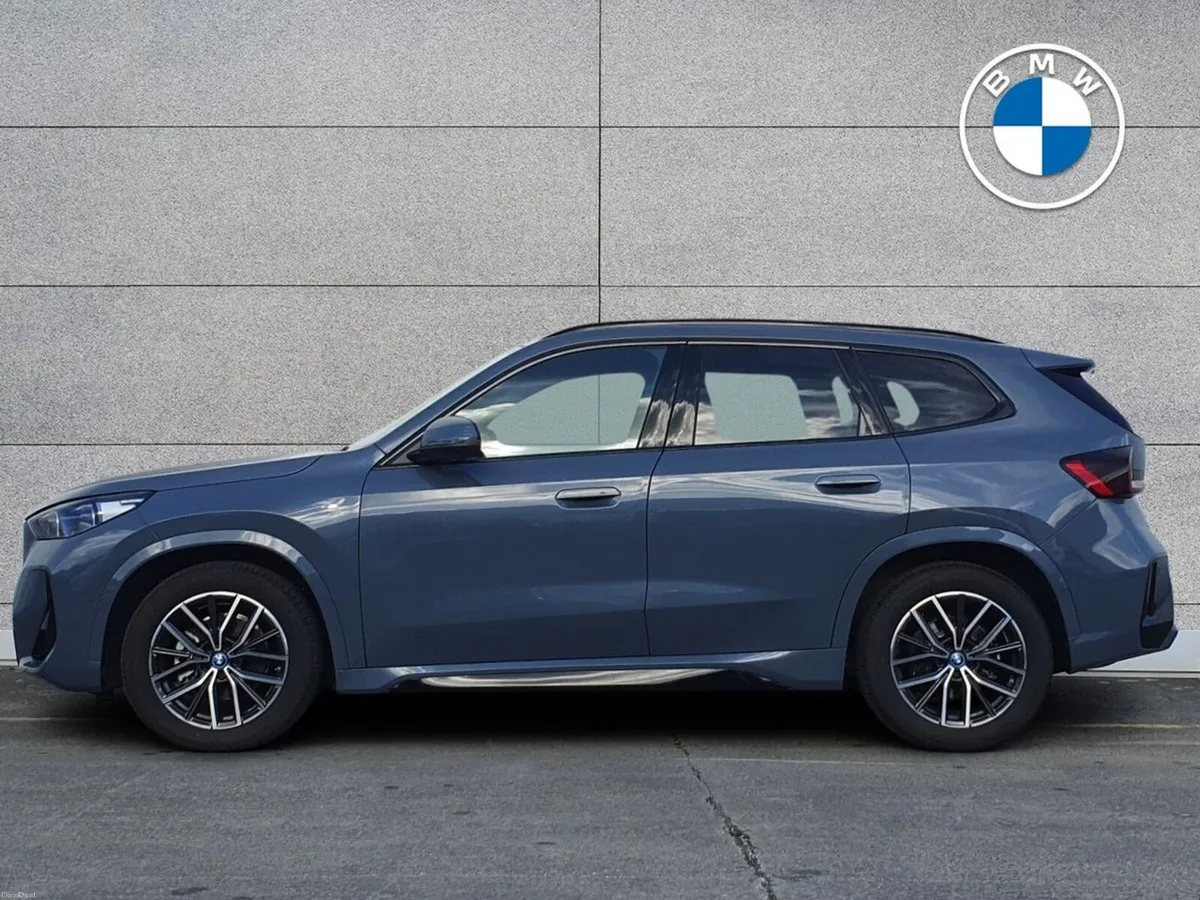 BMW iX1 eDrive20 M Sport - Image 3