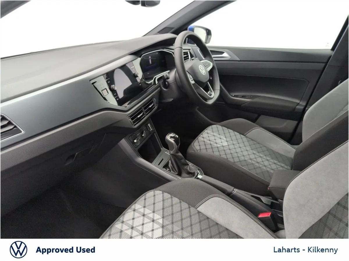 Volkswagen Polo R-LINE 75 1.0TSI 5DR 95HP *EX DEMO - Image 4