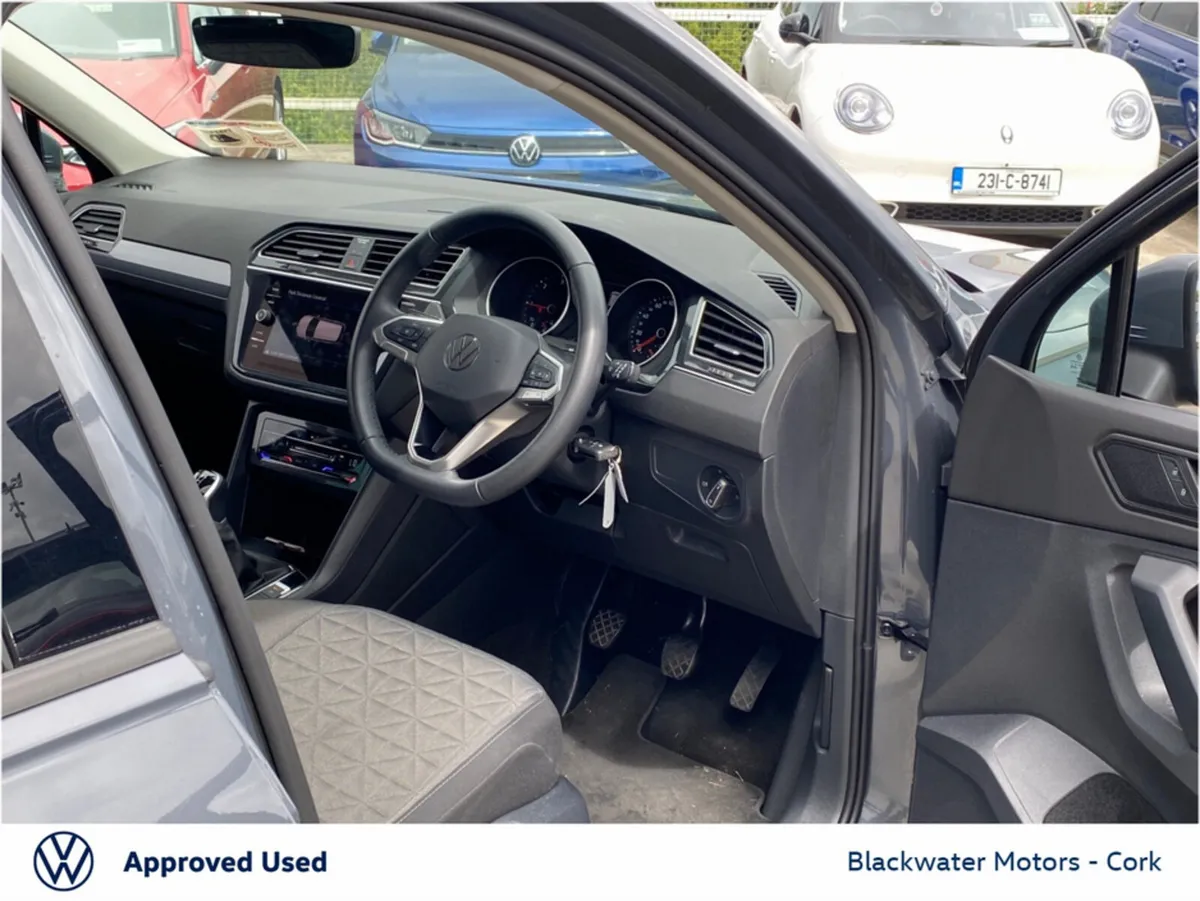 Volkswagen Tiguan 2.0TDI 122BHP LIFE - Image 4