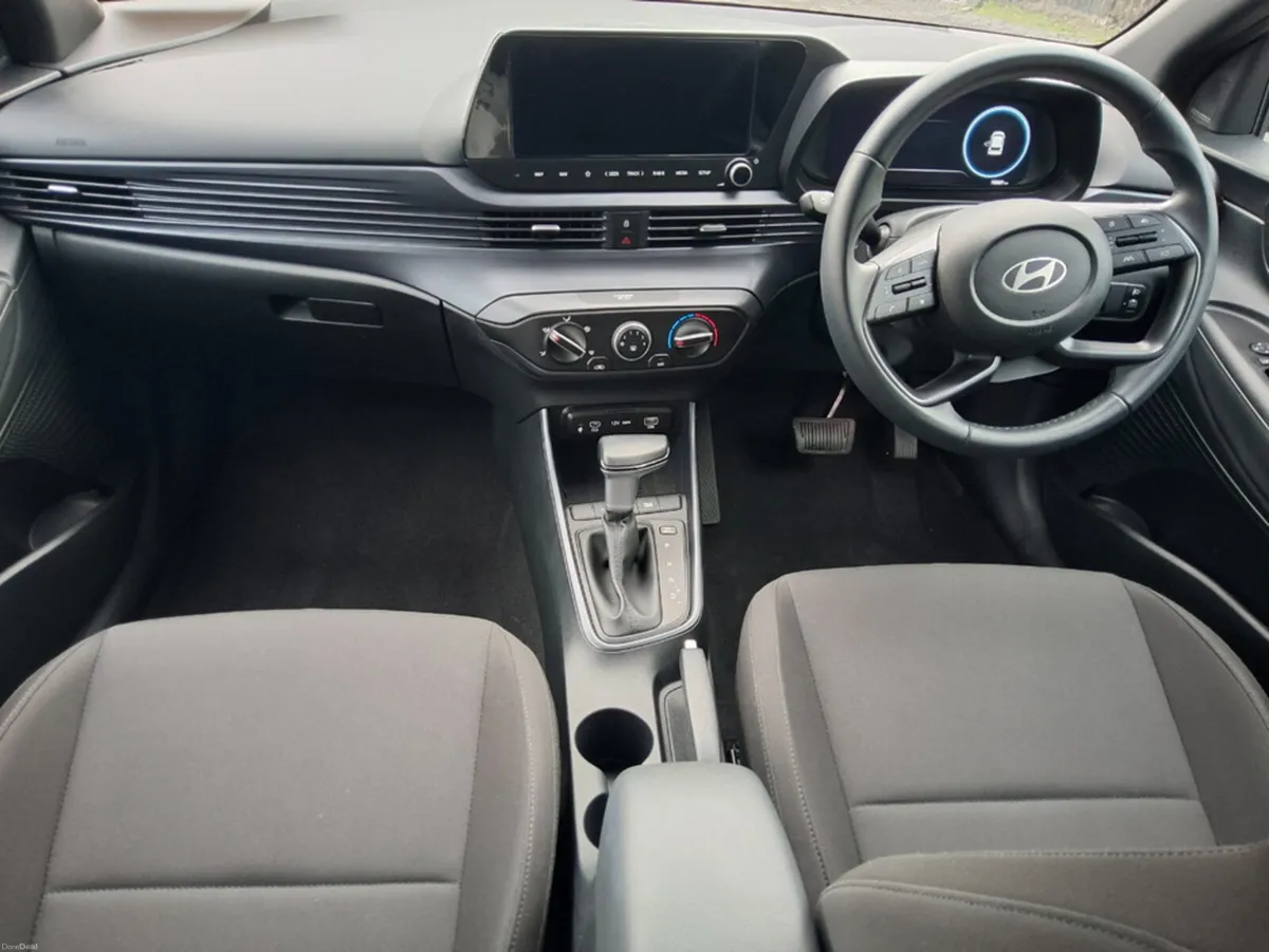 Hyundai i20 DELUXE PLUS AUTOMATIC - Image 5