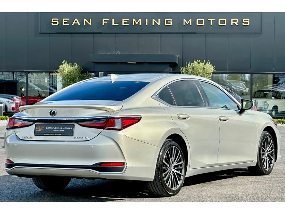 Lexus ES ES 300H CVT AUTO - Image 4