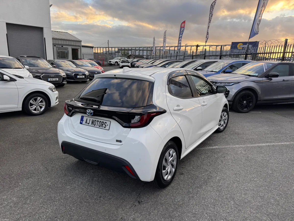 2021 TOYOTA YARIS 1.5 HYBRID - Image 6