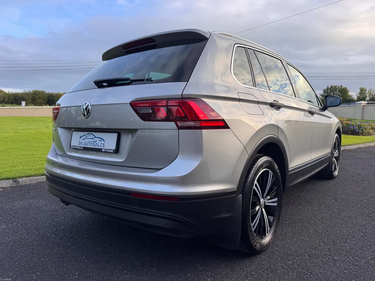 2018 Volkswagen Tiguan SE NAV Auto - Image 4