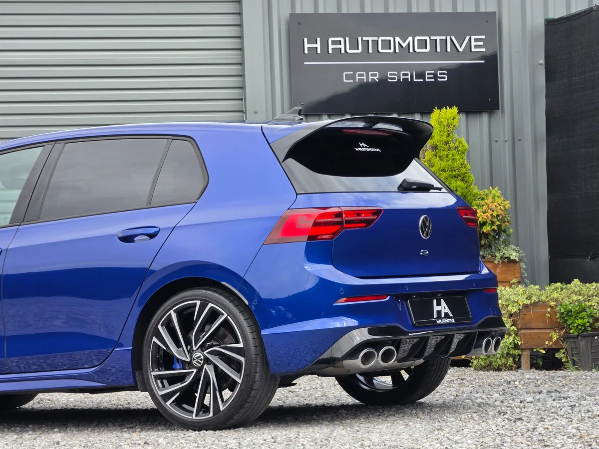 2023 VW GOLF R 320BHP 4MOTION LOW KMS - Image 5