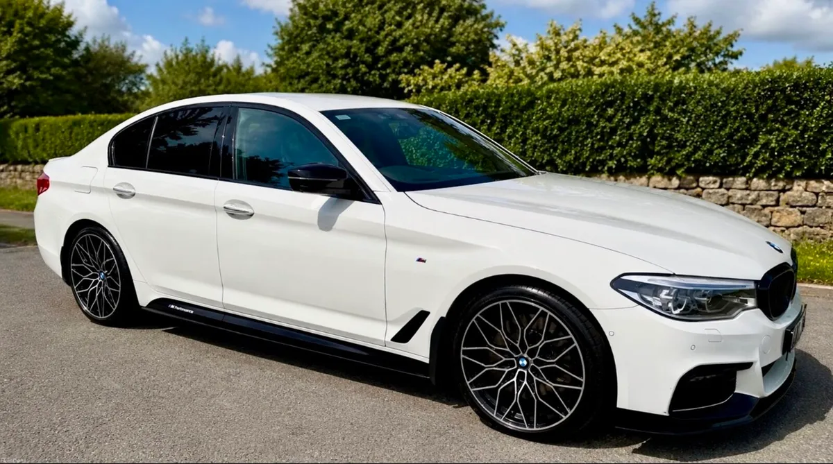BMW 530D X-drive M-sport M-performance - Image 1