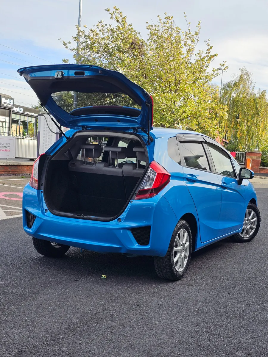 Honda Fit Hybrid Automatic 1.5 - Image 4