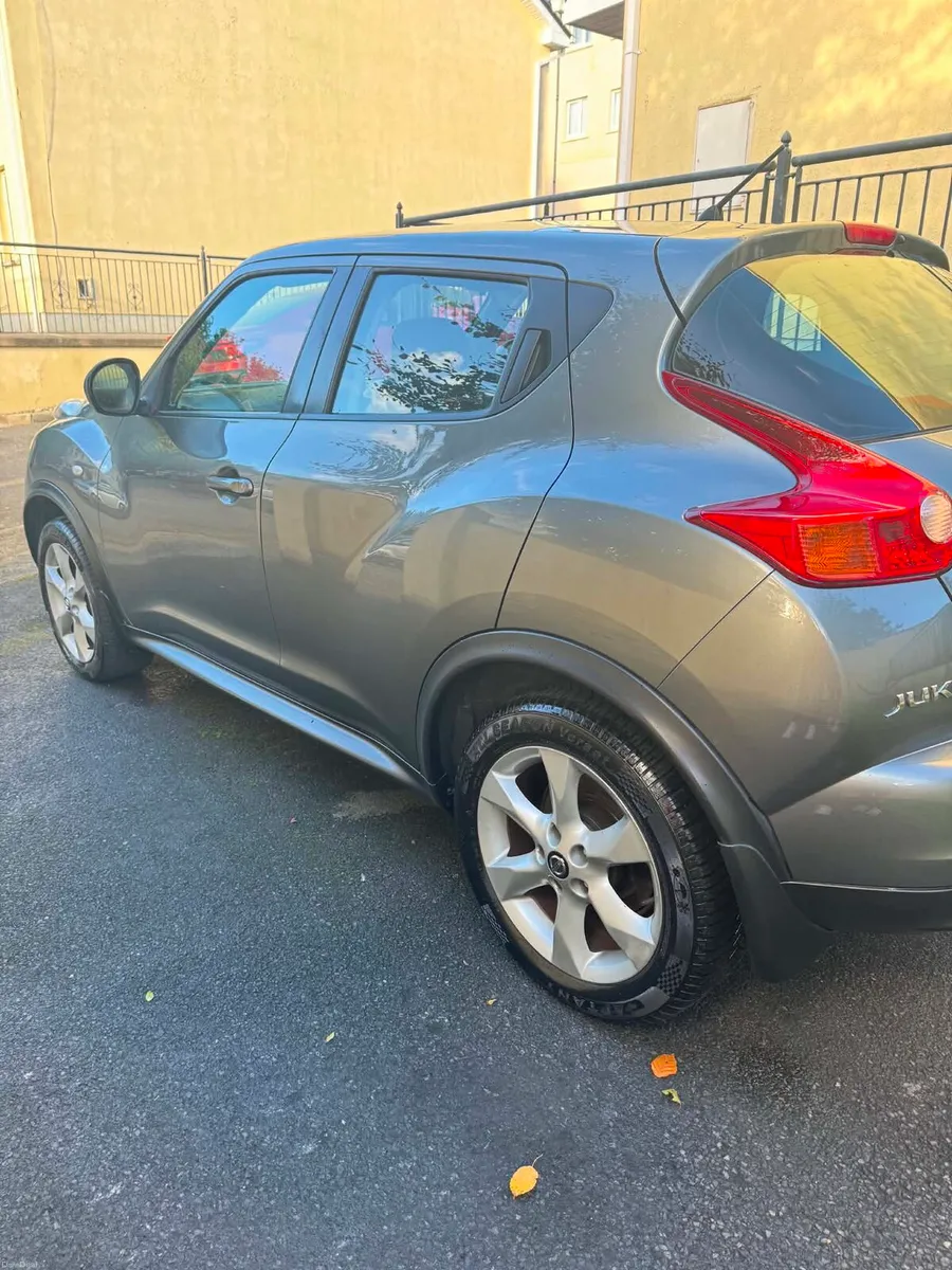 Car - Image 6