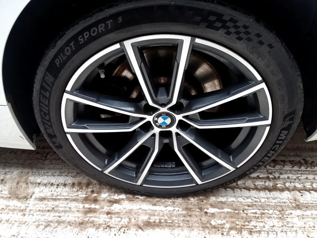 2020 BMW 3 SERIES 330e SE PRO HYBRID - Image 4