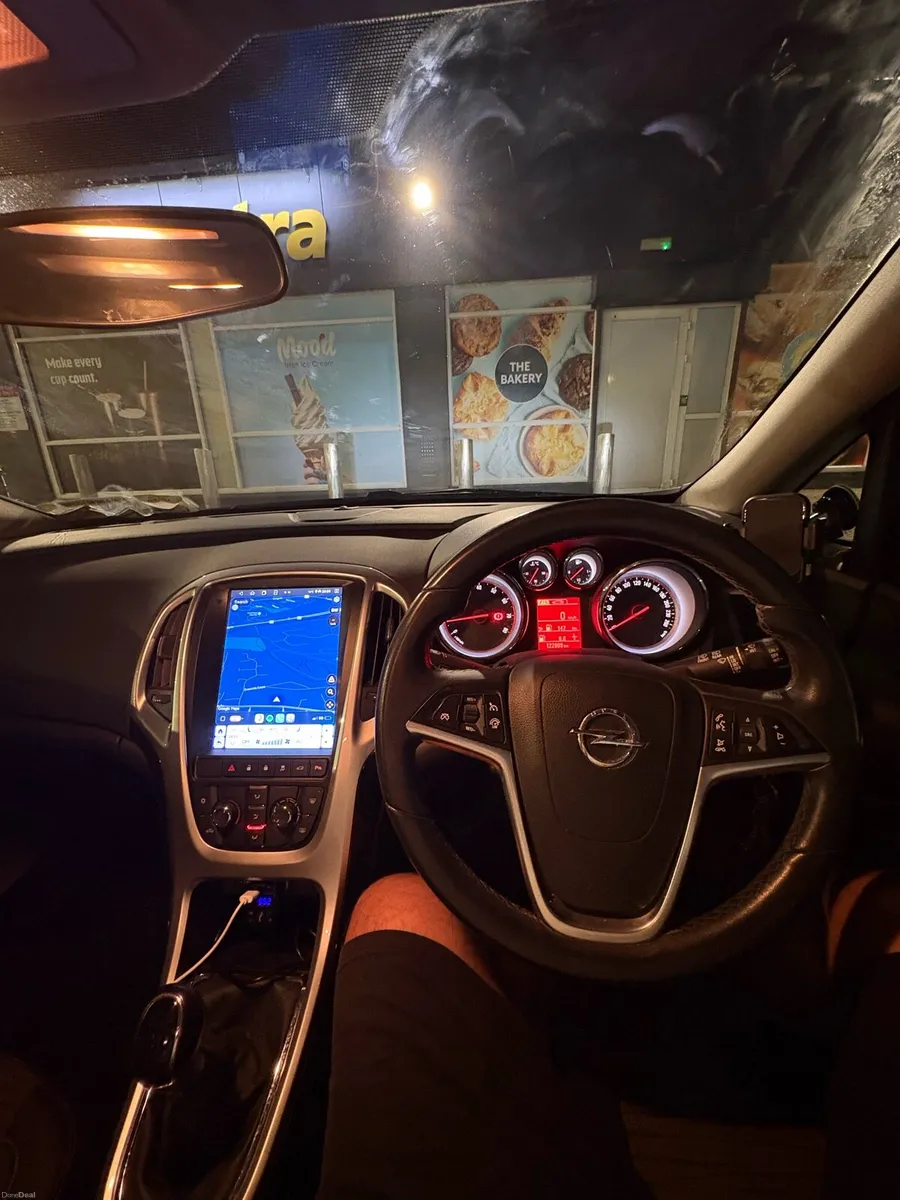 2015 Opel Astra 1.4 Petrol - Image 4