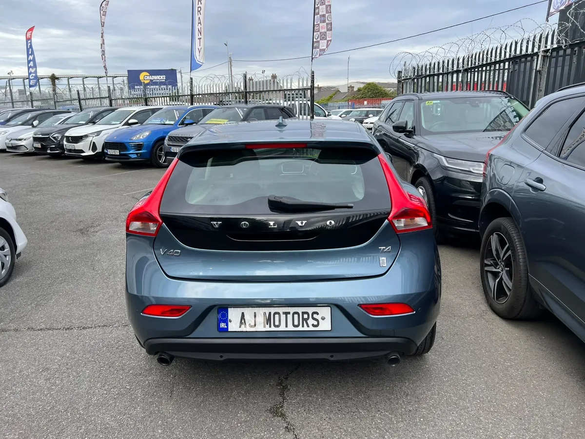 2015 VOLVO V40 AUTOMATIC - Image 6