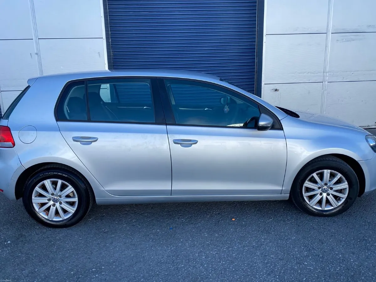 Volkswagen Golf 2011 - Image 4