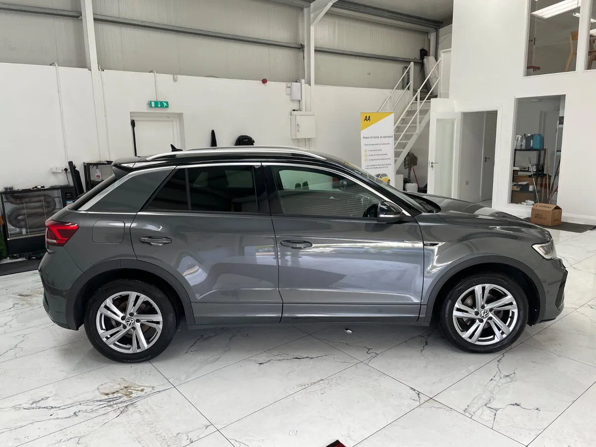 Volkswagen T-Roc 2023 1.0 Tsi R-Line Indium Grey - Image 2