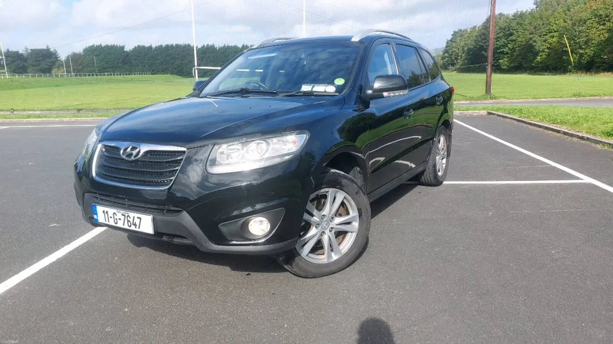 Hyundai Santa Fe 4x4 2011 - Image 2