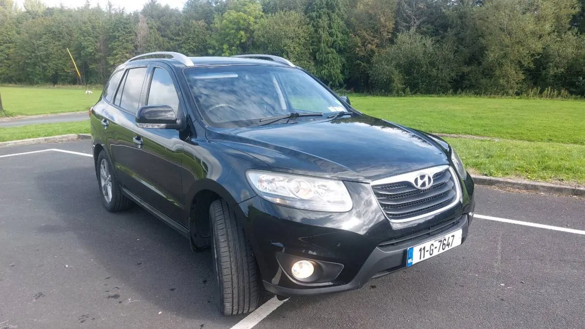 Hyundai Santa Fe 4x4 2011 - Image 1