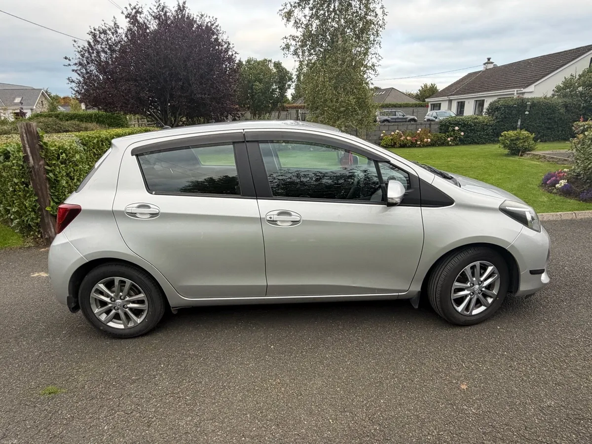 2016 (161) Toyota Yaris Luna 1.0L - Image 2