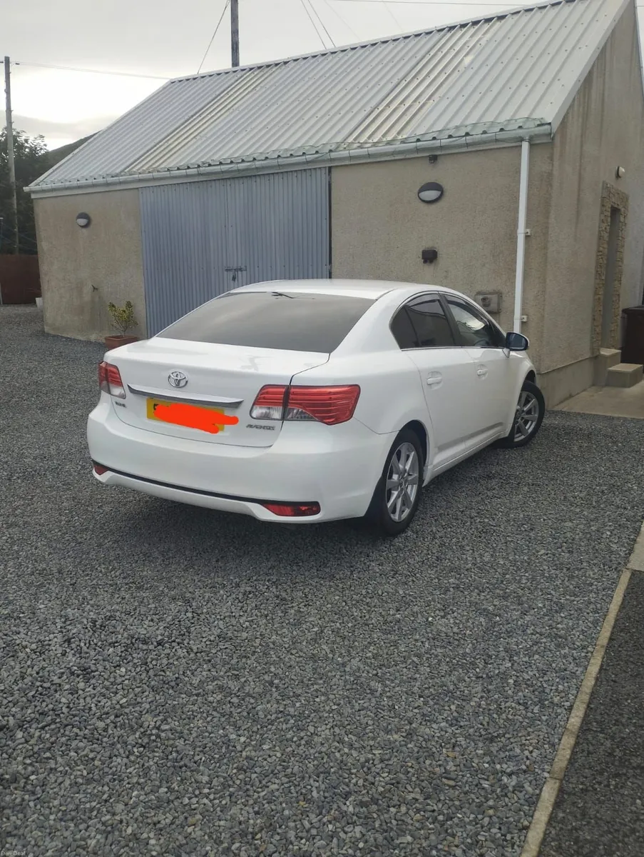 Toyota Avensis 2012 - Image 4