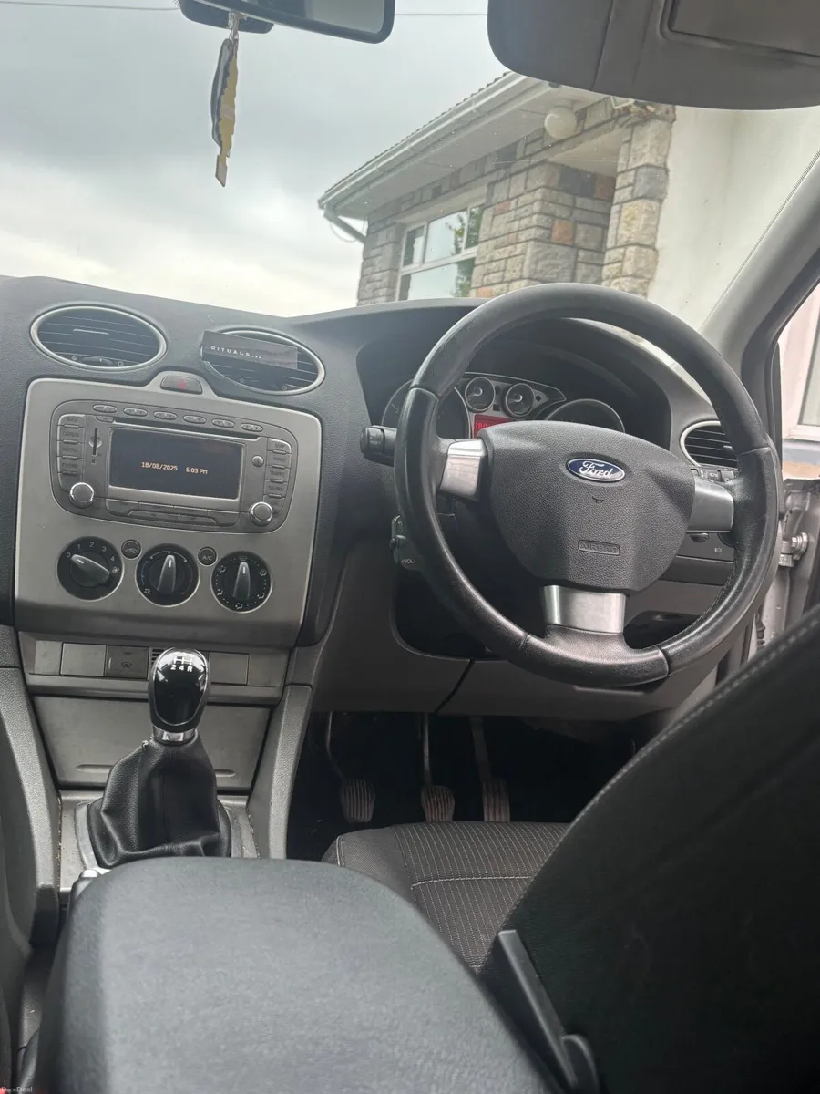Ford Focus 2011 - Image 6