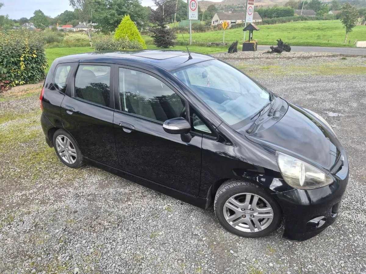 Honda Jazz Automatic - Image 1