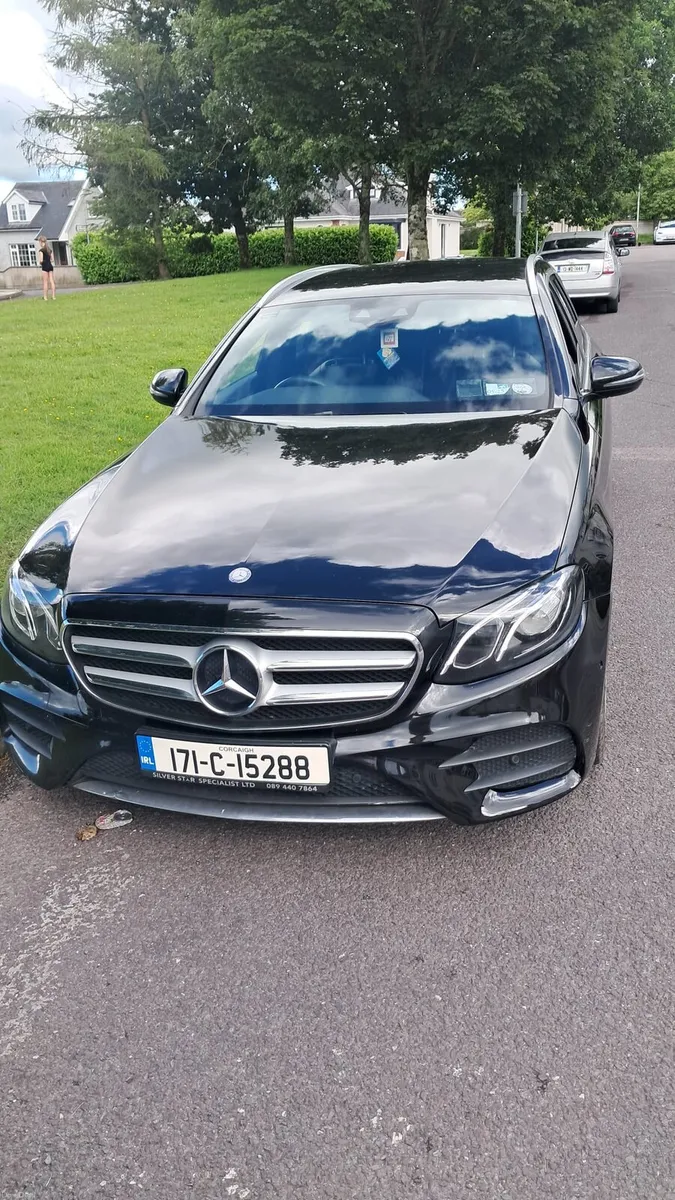 Mercedes E220d AMG - Image 6