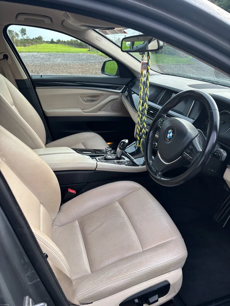 Car - Image 6