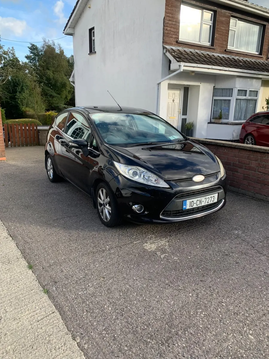 2010 Ford Fiesta - Image 3
