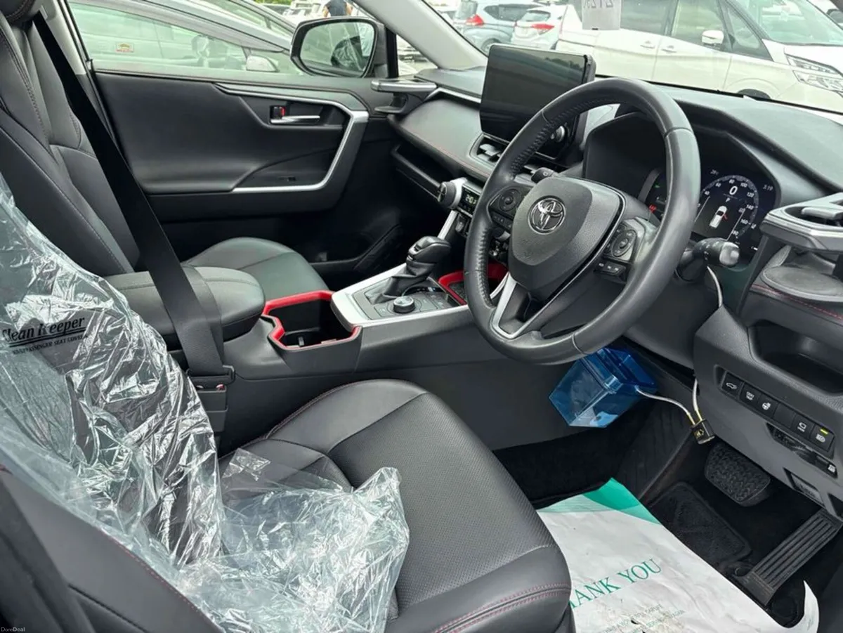 Toyota RAV4 4WD HYBRID ADVENTURE OFFROAD PACK - Image 6