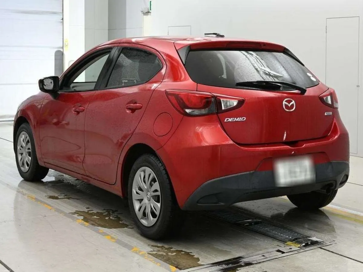 Mazda Demio 13S - Image 2
