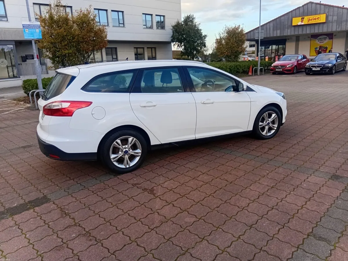 142 Ford Focus Nct 11/27 - Image 3