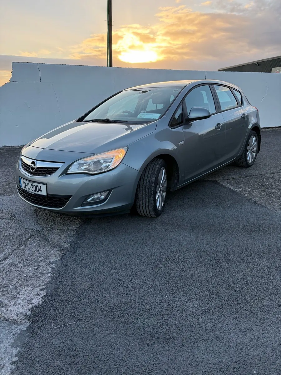 Opel Astra 1.3 cdti - Image 1