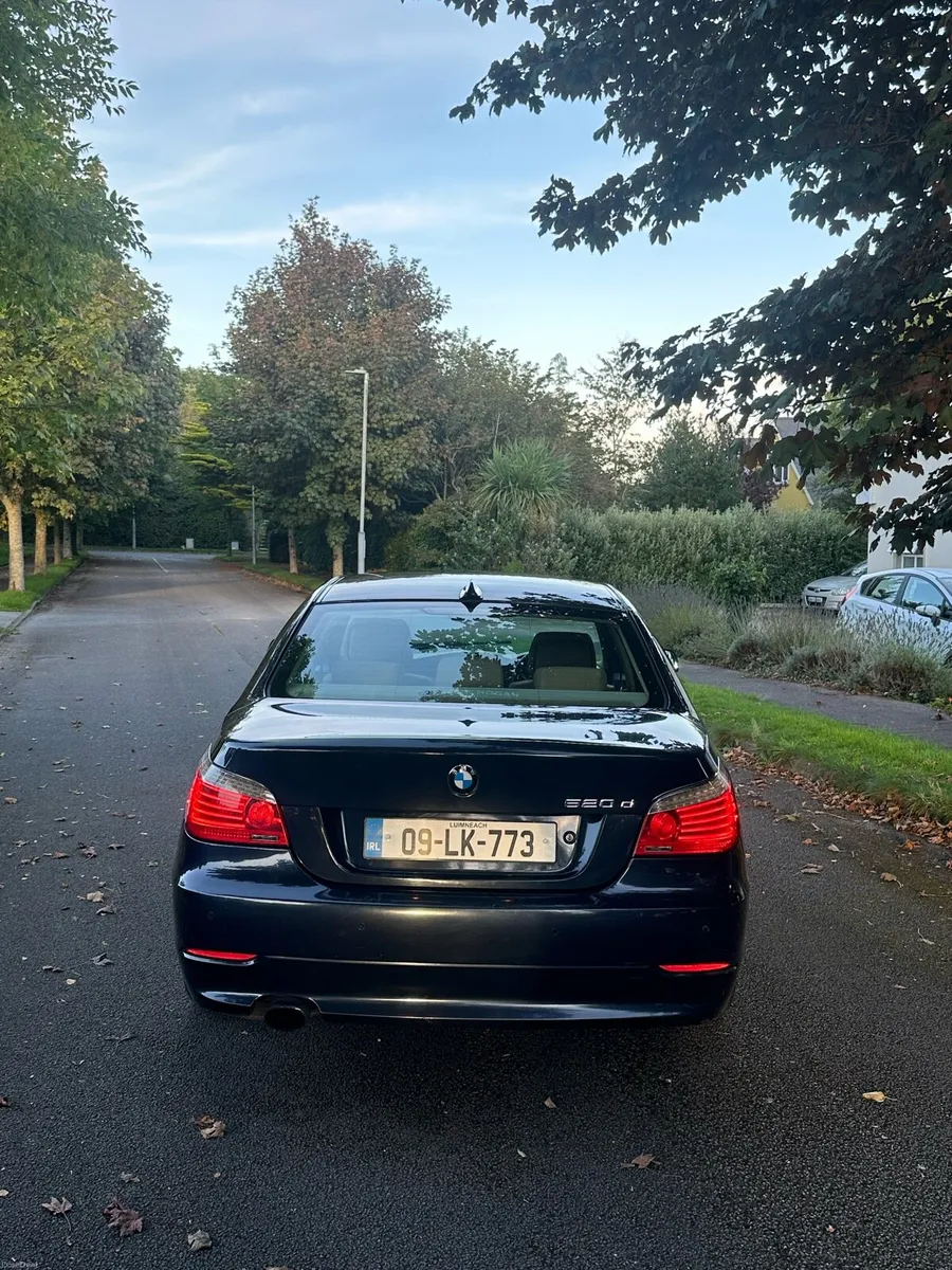 2009 bmw 520D - Image 6