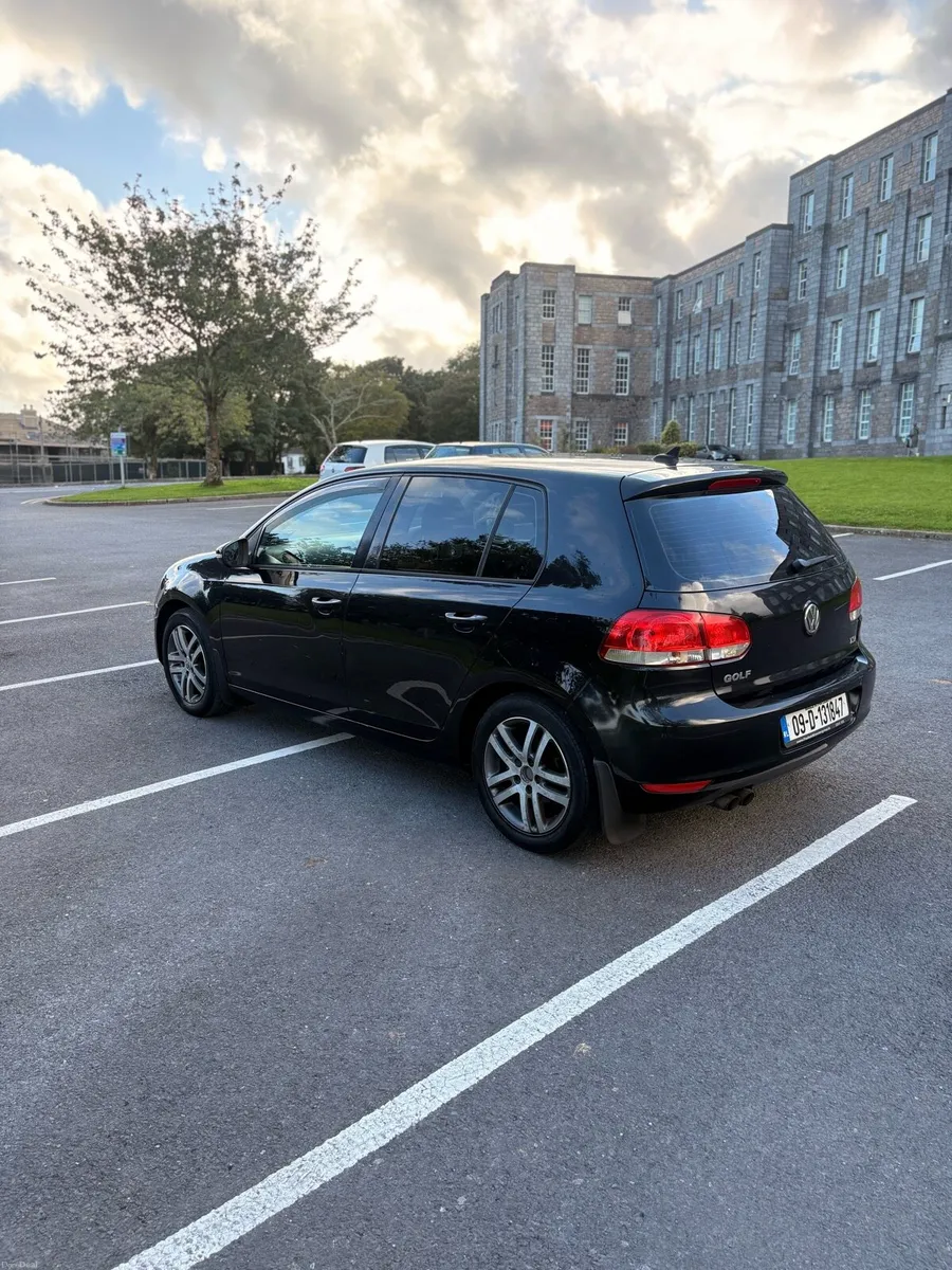 2009 Volkswagen Golf 1.4 TSI SE – 152,000 km - Image 4