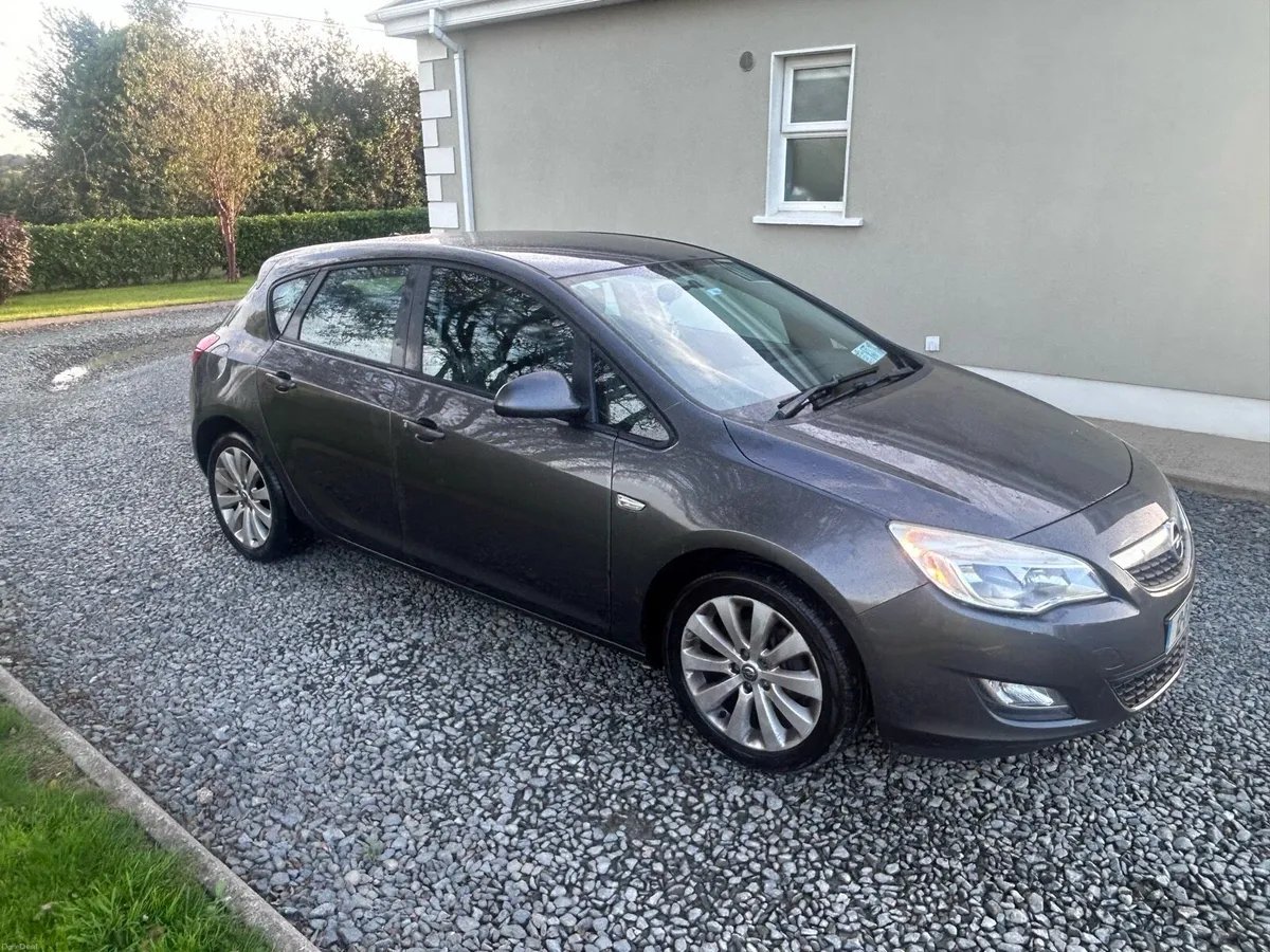 2012 Opel Astra 1.3L Diesel - Image 1