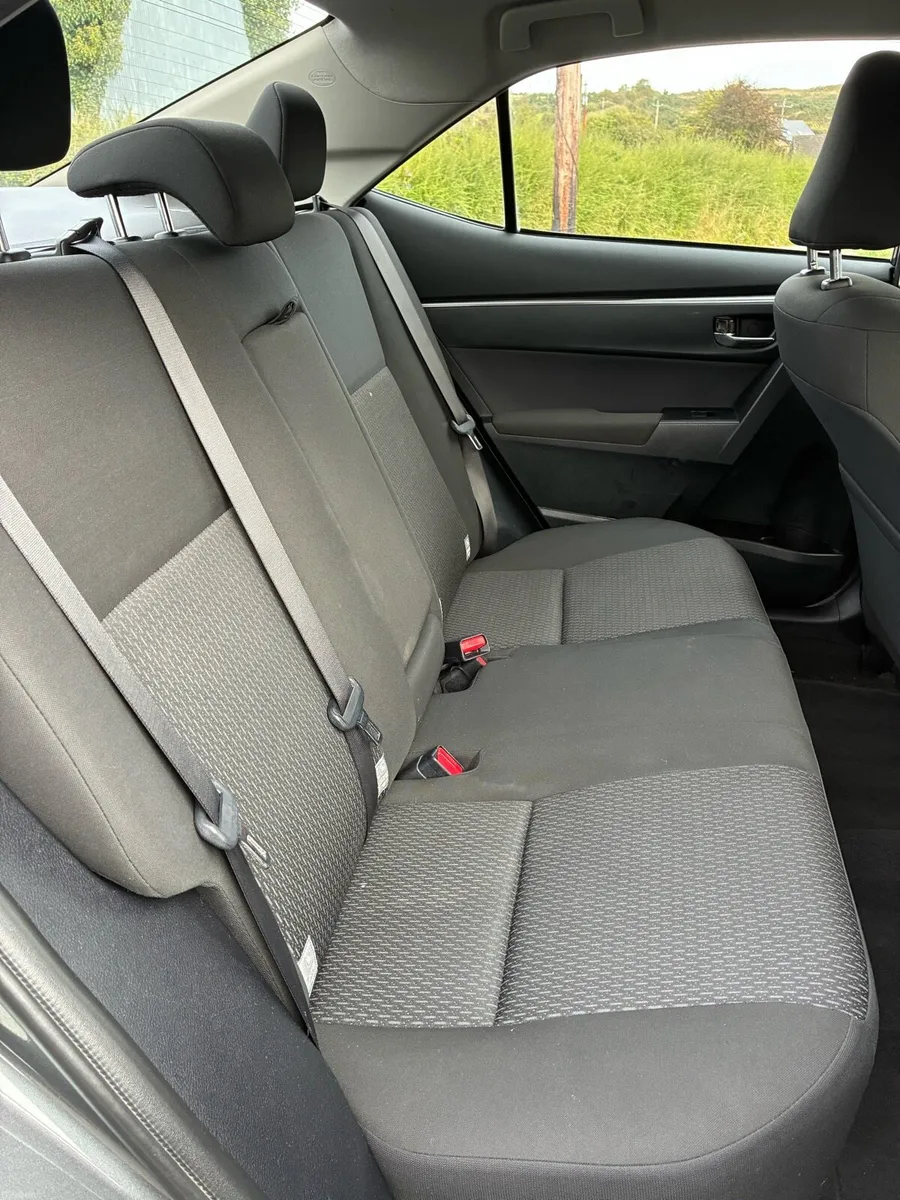 161 Toyota Corolla ,1.4 Diesel , 13/05/27 - Image 6