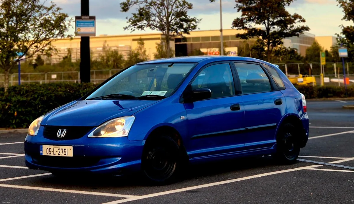 2005 Honda Civic 1.4 Petrol Hatchback

240,000 km - Image 6