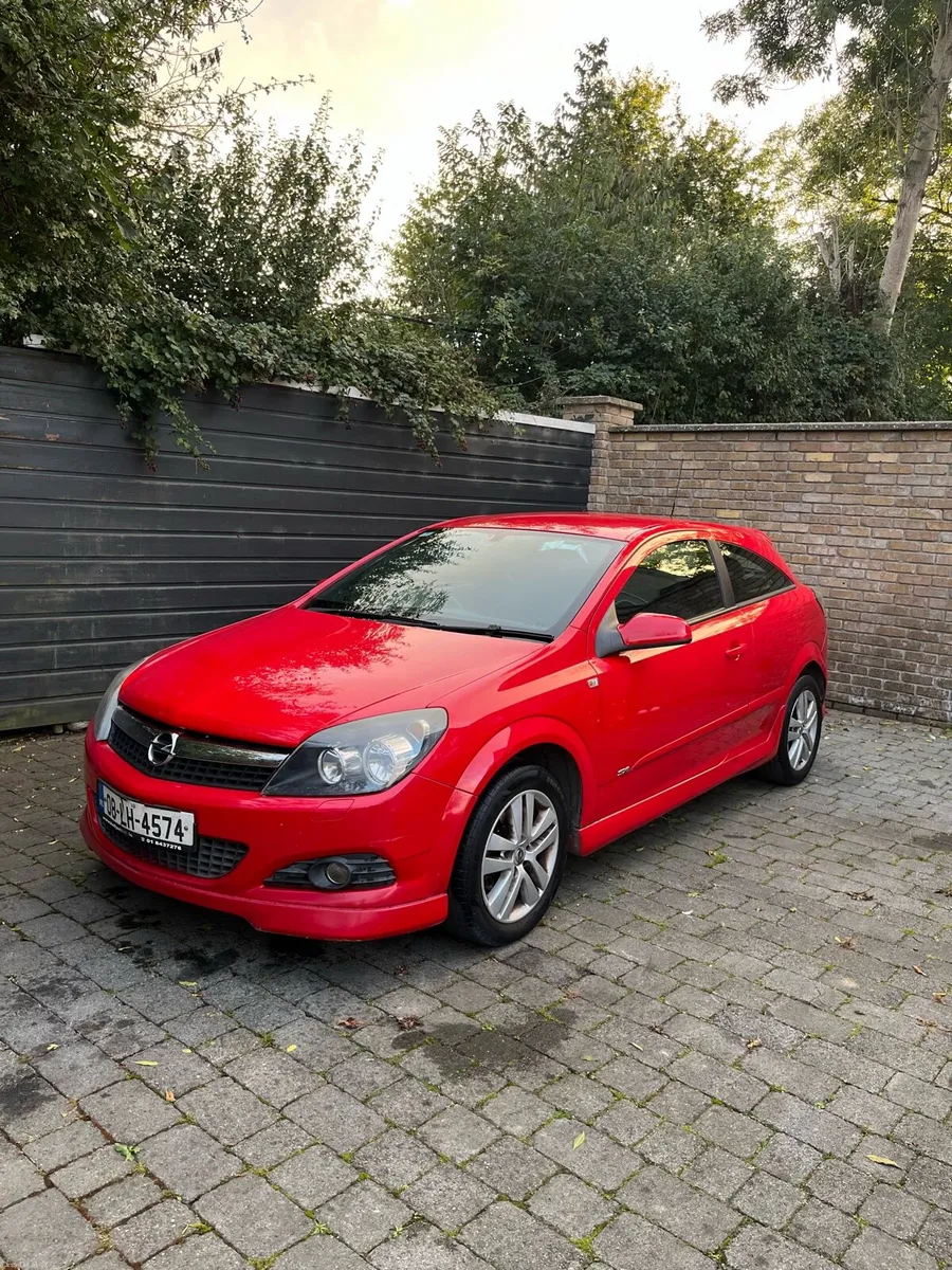Opel Astra - Image 1