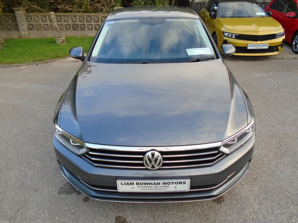 Volkswagen Passat 2015,Highline,heated seats,xenon - Image 3