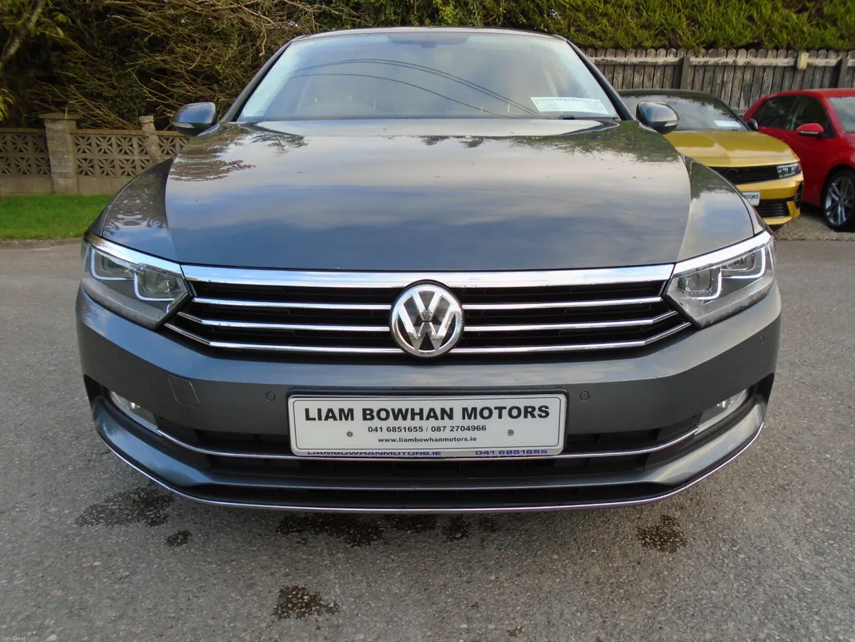 Volkswagen Passat 2015,Highline,heated seats,xenon - Image 4