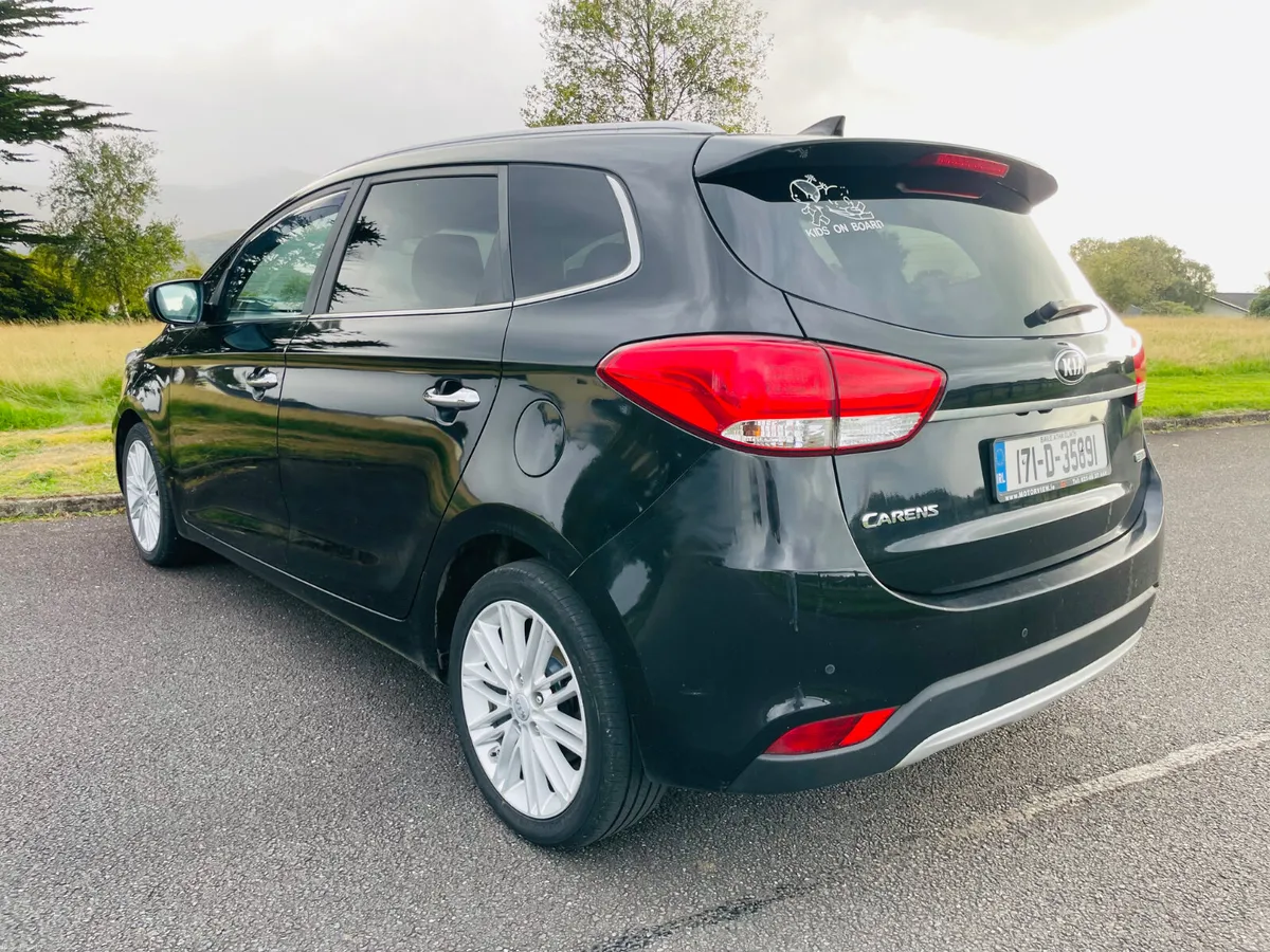 2017 Kia Carens 1.7.. Low Mileage & 2 year NCT - Image 5
